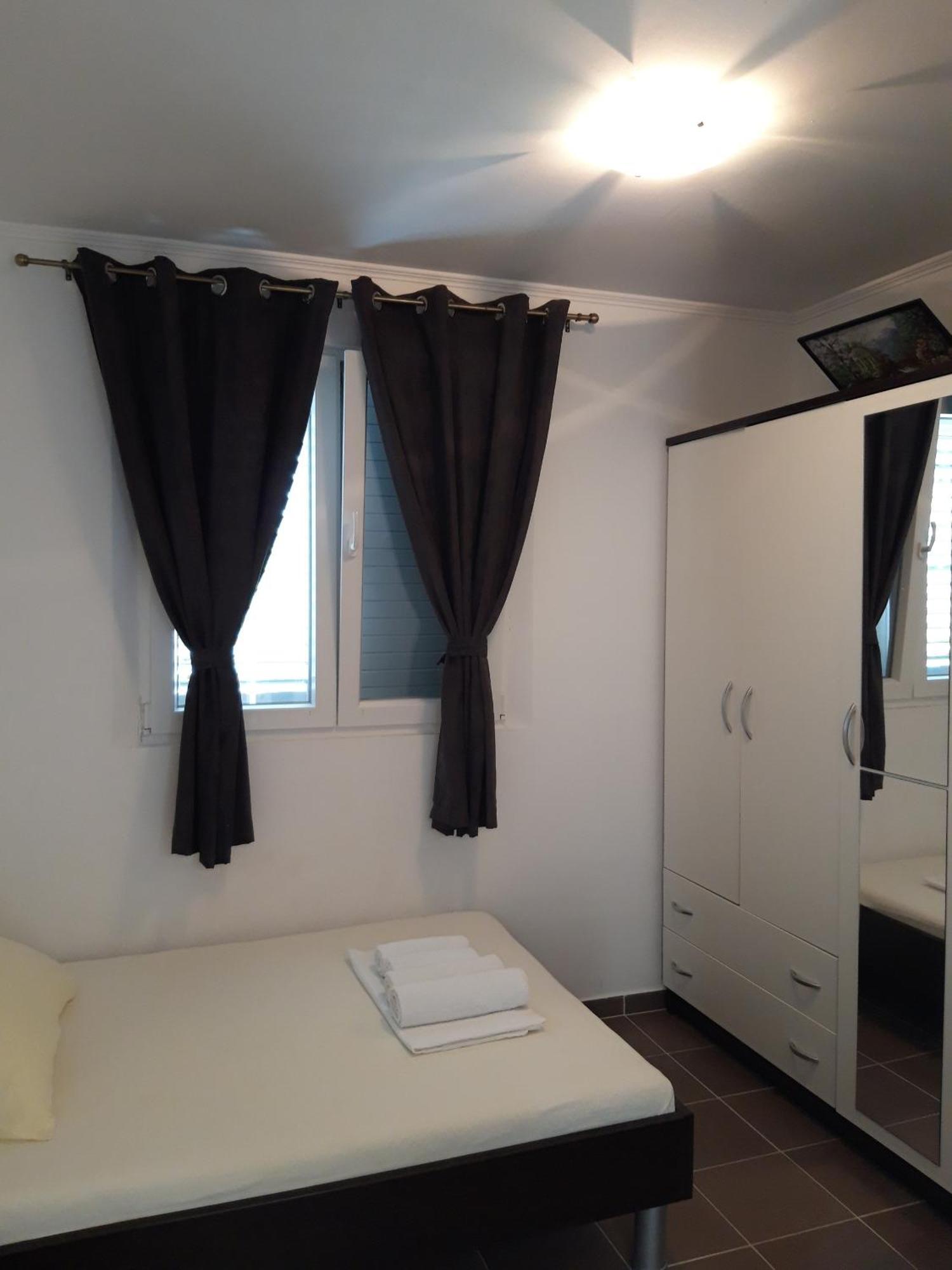 Apartments By The Sea Cove Blaca, Mljet - 4899 Saplunara Rum bild